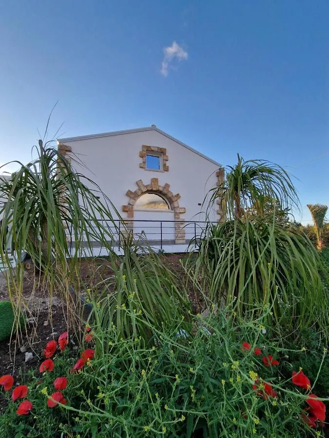 شينيسي Villa Eden, Bed And Breakfast